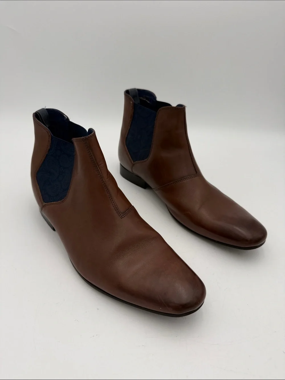 Ted baker Men's Brown Leather Chelsea Boots - Classic Formal Slip-On office